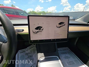 2022 Tesla Model 3 Standard Range - miniatura 9