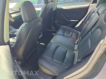 2022 Tesla Model 3 Standard Range – miniatura 13