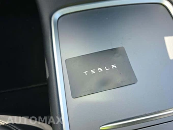 2022 Tesla Model 3 Standard Range – miniatura 8