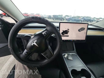 2022 Tesla Model 3 Standard Range – miniatura 11
