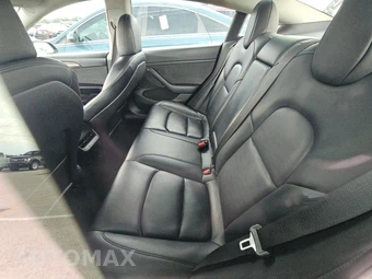 2022 Tesla Model 3 Standard Range – miniatura 13