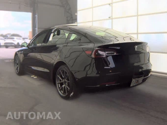 2022 Tesla Model 3 Standard Range – miniatura 6