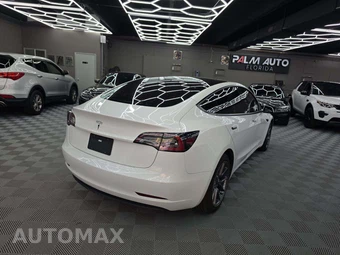 2022 Tesla Model 3 Standard Range – miniatura 3