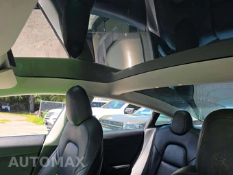 2022 Tesla Model 3 Standard Range – miniatura 11