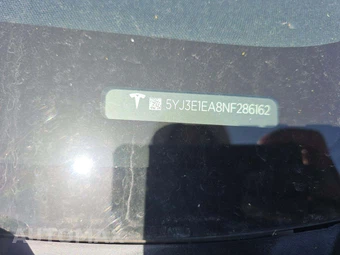 2022 Tesla Model 3 Standard Range – miniatura 5
