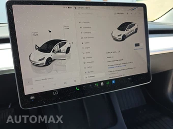 2022 Tesla Model 3 Standard Range - miniatura 12