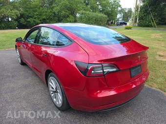 2022 Tesla Model 3 Standard Range – miniatura 2