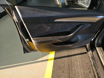 2022 Tesla Model 3 Standard Range - miniatura 9