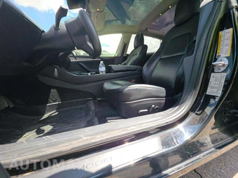 2022 Tesla Model 3 Standard Range - miniatura 6