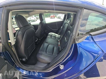 2022 Tesla Model 3 Standard Range – miniatura 13