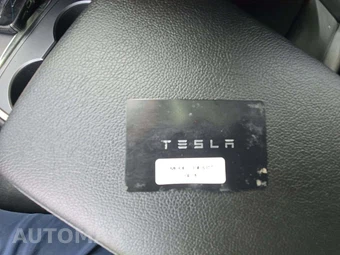 2022 Tesla Model 3 Standard Range – miniatura 8