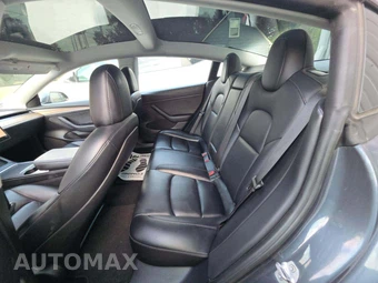 2022 Tesla Model 3 Standard Range – miniatura 13