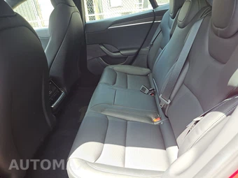 2022 Tesla Model S – miniatura 13
