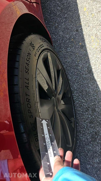 2022 Tesla Model S – miniatura 20