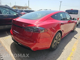 2022 Tesla Model S – miniatura 4