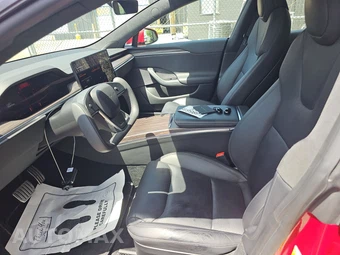 2022 Tesla Model S – miniatura 7