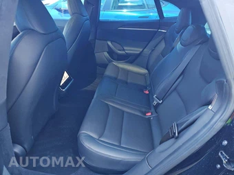2022 Tesla Model S - miniatura 13