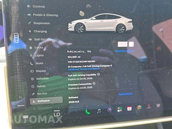 2022 Tesla Model S - miniatura 9