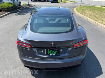 2022 Tesla Model S - miniatura 11