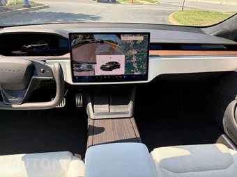 2022 Tesla Model S - miniatura 29