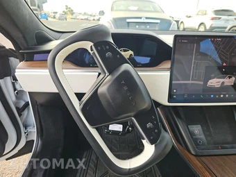 2022 Tesla Model S - miniatura 10