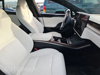 2022 Tesla Model S - miniatura 8