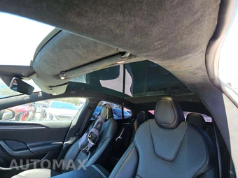 2022 Tesla Model S – miniatura 11