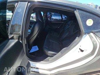 2022 Tesla Model S – miniatura 13