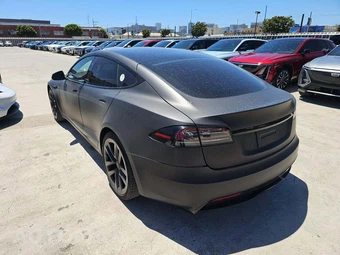 2022 Tesla Model S – miniatura 2