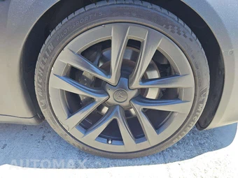 2022 Tesla Model S – miniatura 24