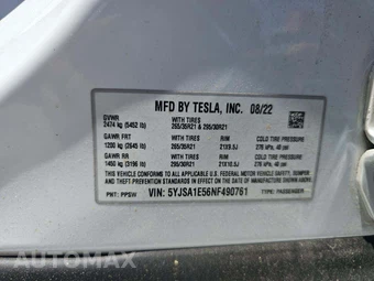 2022 Tesla Model S – miniatura 5