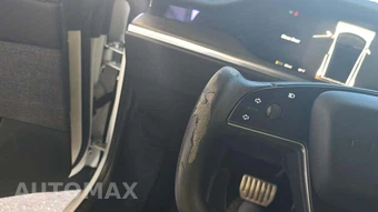 2022 Tesla Model S – miniatura 20