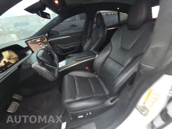 2022 Tesla Model S – miniatura 7