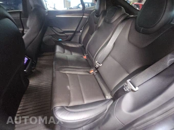 2022 Tesla Model S – miniatura 13