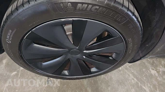 2022 Tesla Model S – miniatura 24