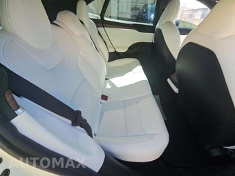 2022 Tesla Model S - miniatura 13