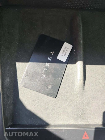 2022 Tesla Model S - miniatura 5