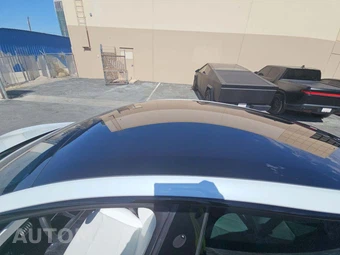 2022 Tesla Model S - miniatura 9