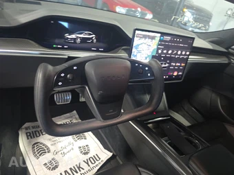 2022 Tesla Model S Plaid - miniatura 10