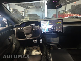 2022 Tesla Model S Plaid - miniatura 11