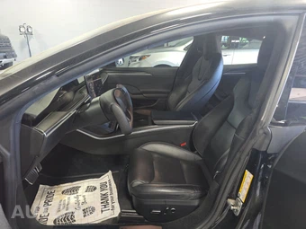 2022 Tesla Model S Plaid - miniatura 7