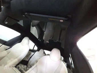 2022 Tesla Model S Plaid - miniatura 8