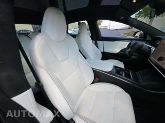 2022 Tesla Model S Plaid - miniatura 18
