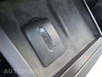 2022 Tesla Model S Plaid - miniatura 8
