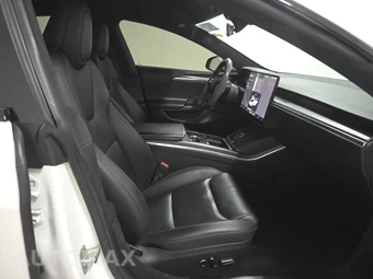 2022 Tesla Model S Plaid – miniatura 8
