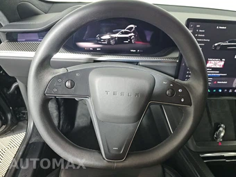 2022 Tesla Model S Plaid – miniatura 10