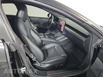 2022 Tesla Model S Plaid – miniatura 8
