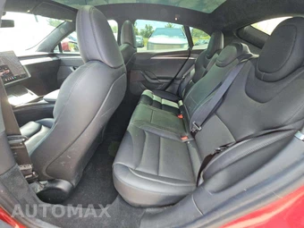 2022 Tesla Model S Plaid - miniatura 13