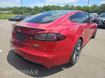 2022 Tesla Model S Plaid - miniatura 3