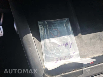 2022 Tesla Model S Plaid - miniatura 8